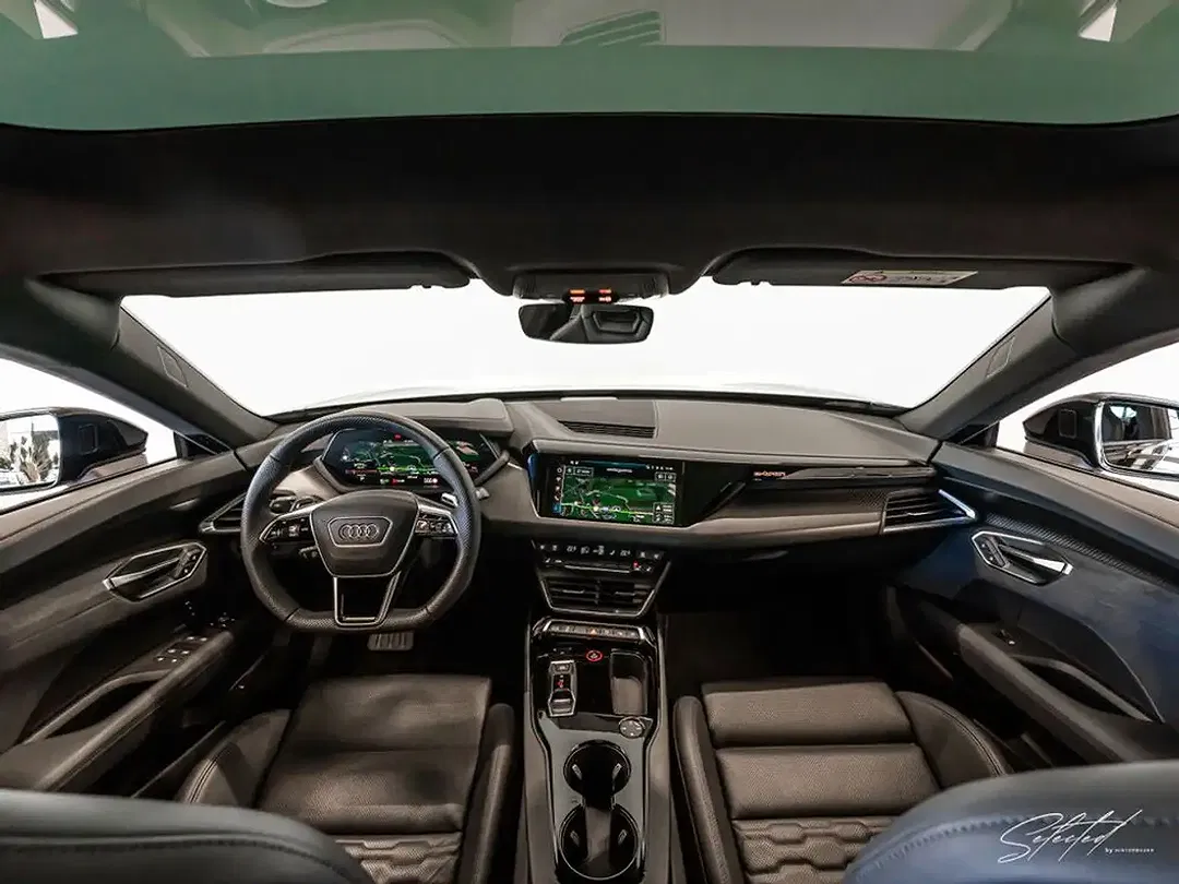 Audi e-tron GT quattro - Thumbnail 25