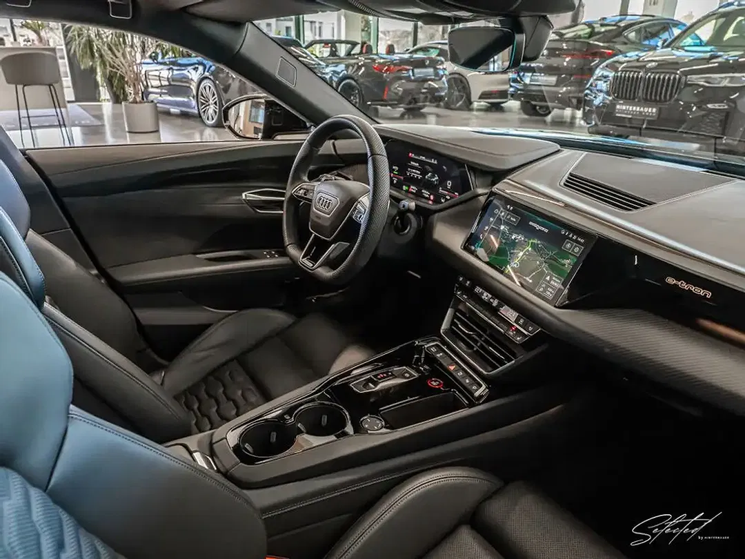 Audi e-tron GT quattro - Thumbnail 26