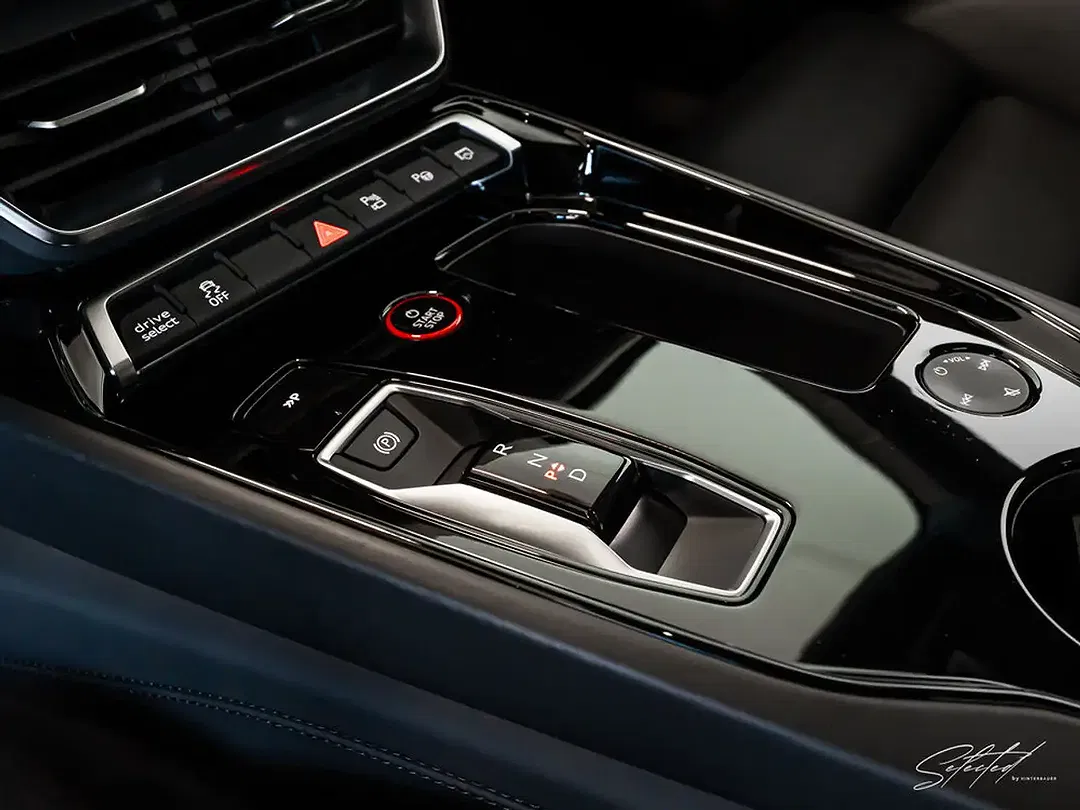 Audi e-tron GT quattro - Thumbnail 28