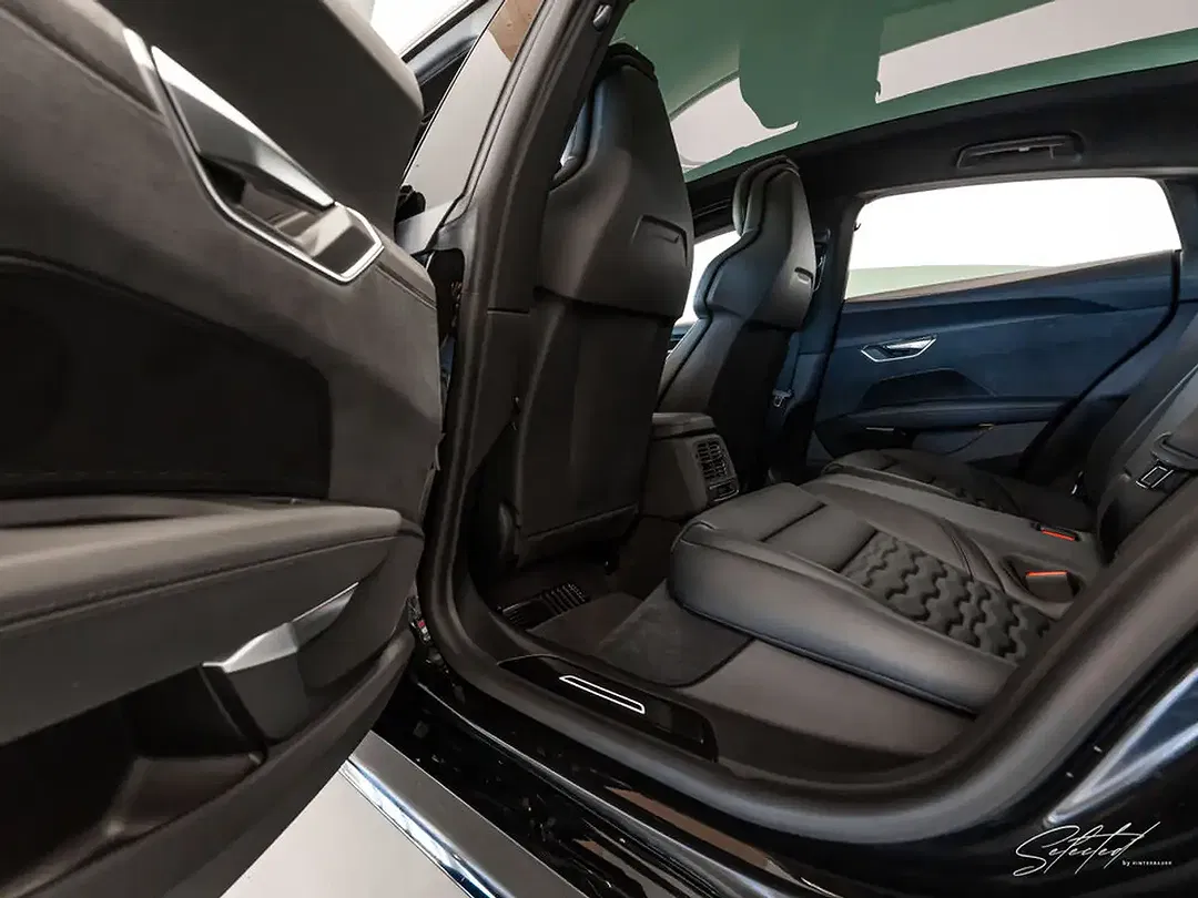 Audi e-tron GT quattro - Thumbnail 39