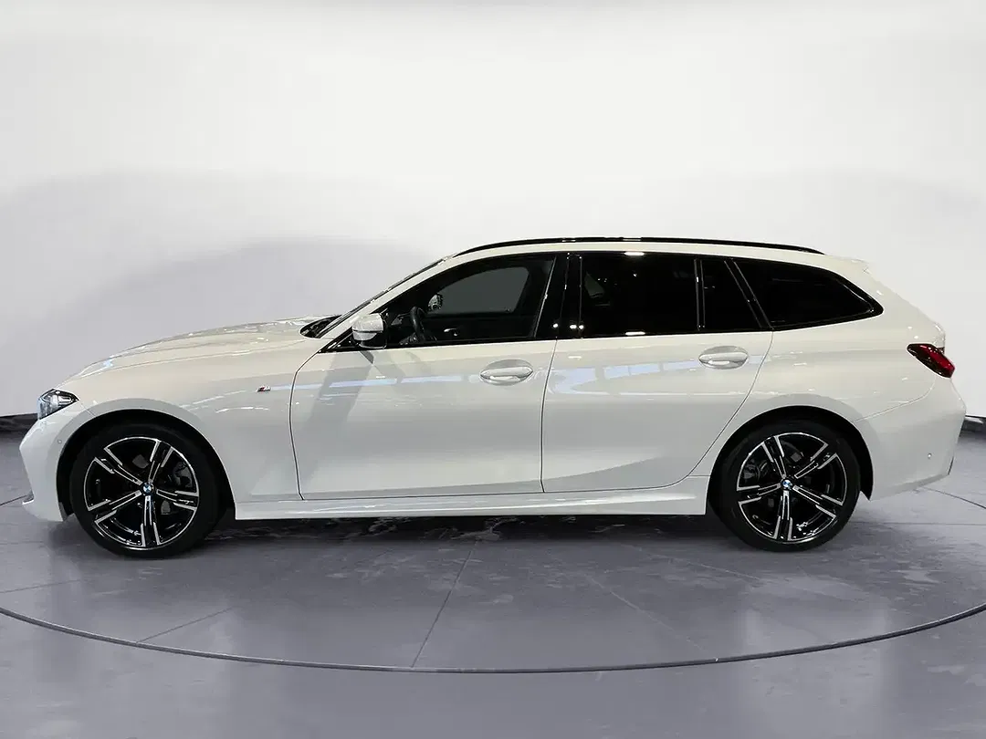 BMW 320 AUT M Touring Sport - Thumbnail 3