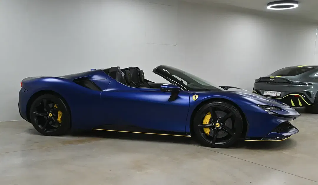 Ferrari SF90 Spider - Thumbnail 10