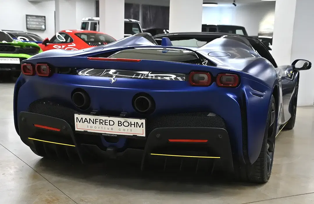 Ferrari SF90 Spider - Thumbnail 14