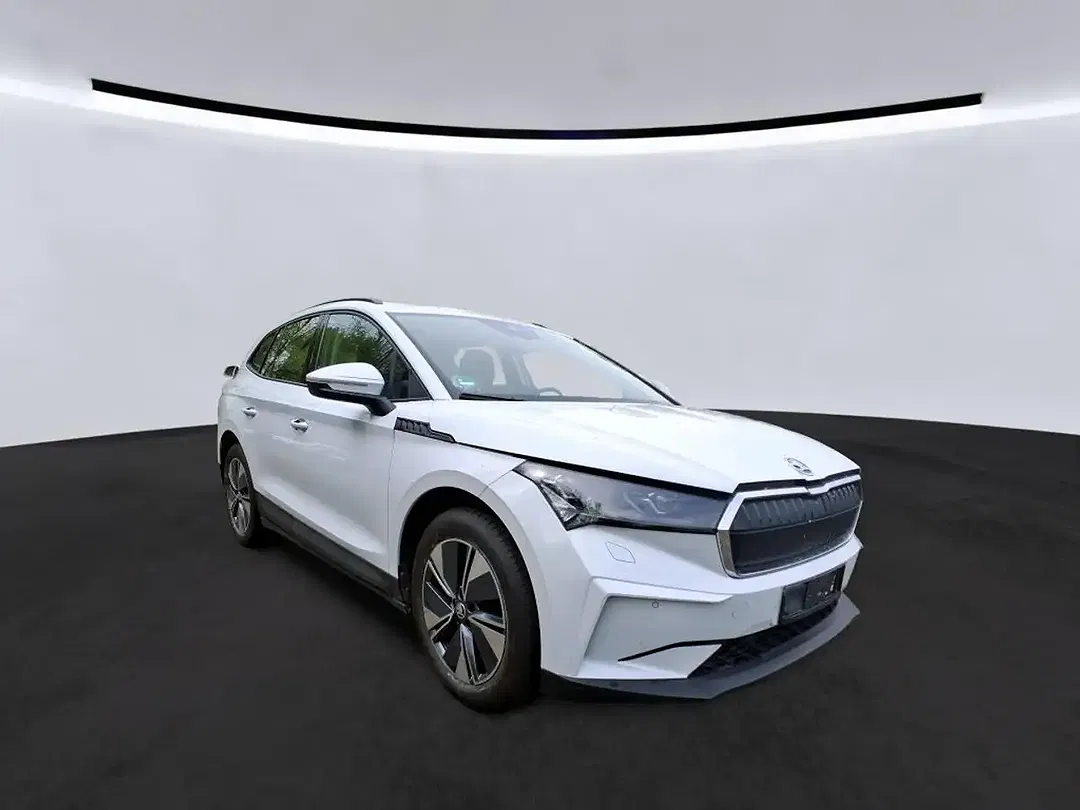 Skoda Enyaq 60 Loft - Thumbnail 4