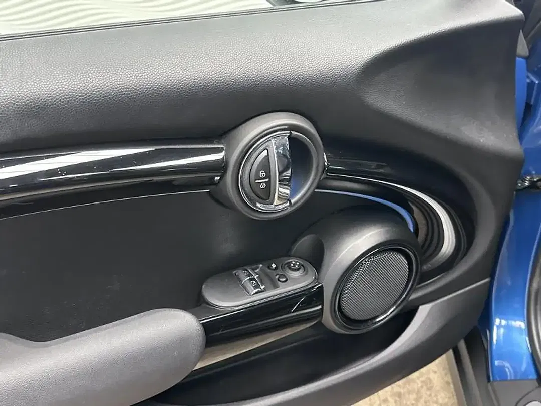 MINI One 1.5 Facelift - Thumbnail 12