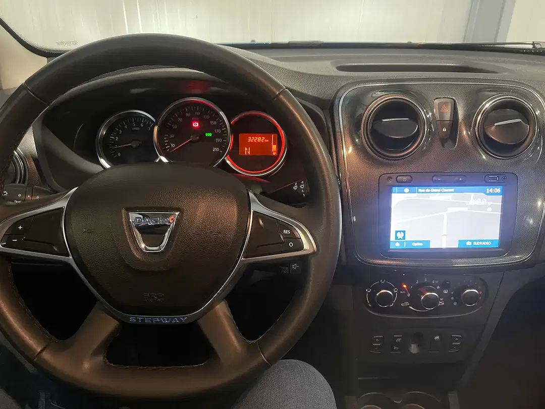 Dacia Logan - Thumbnail 10