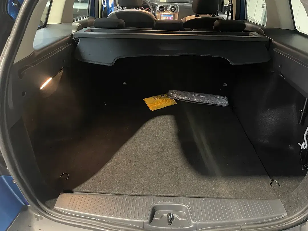 Dacia Logan - foto 15