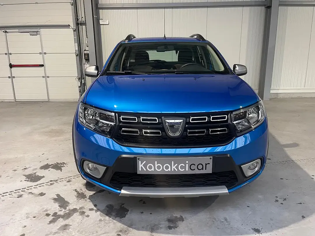 Dacia Logan - foto 2
