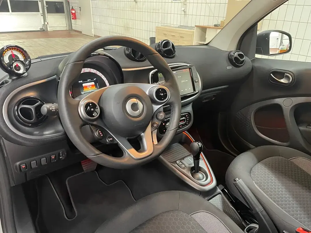 smart forTwo - Thumbnail 16