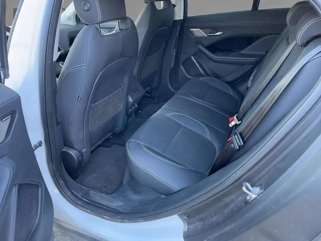 Jaguar I-Pace EV400 S - Thumbnail 10