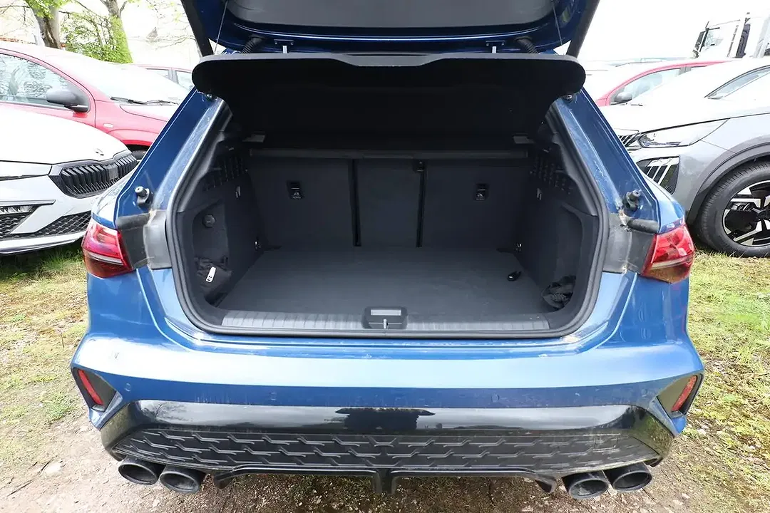 Audi S3 Matrix LED Sportback - Thumbnail 11