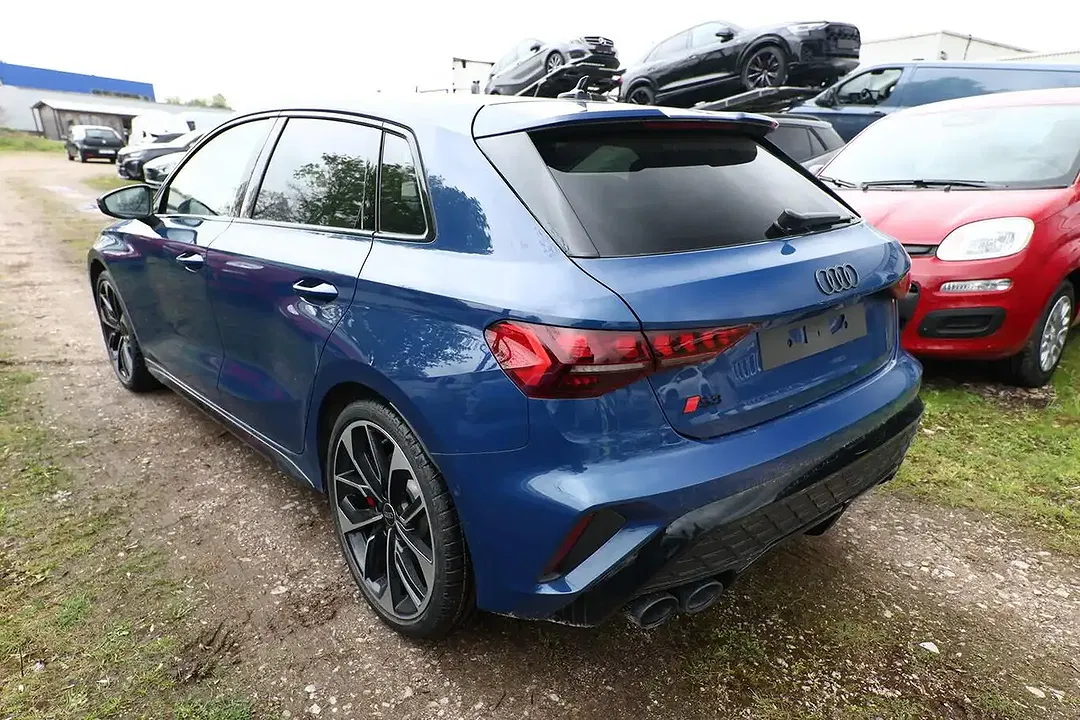 Audi S3 Matrix LED Sportback - Thumbnail 4