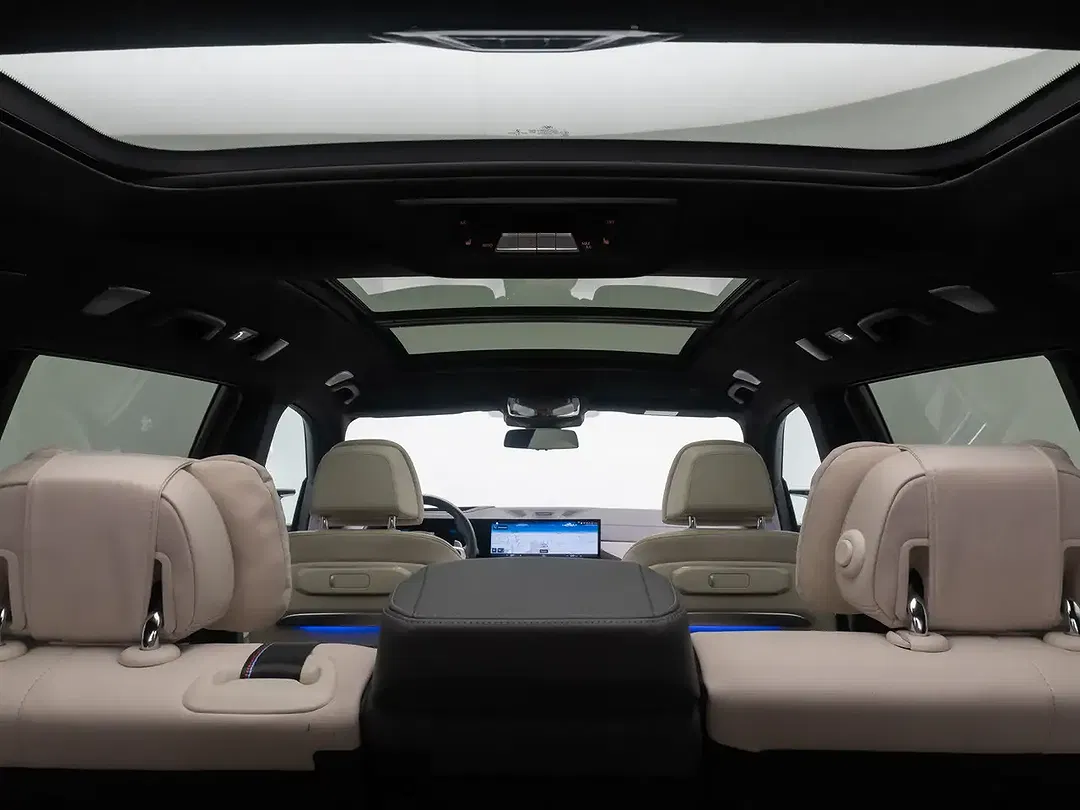 BMW X7 M Individual - Thumbnail 30