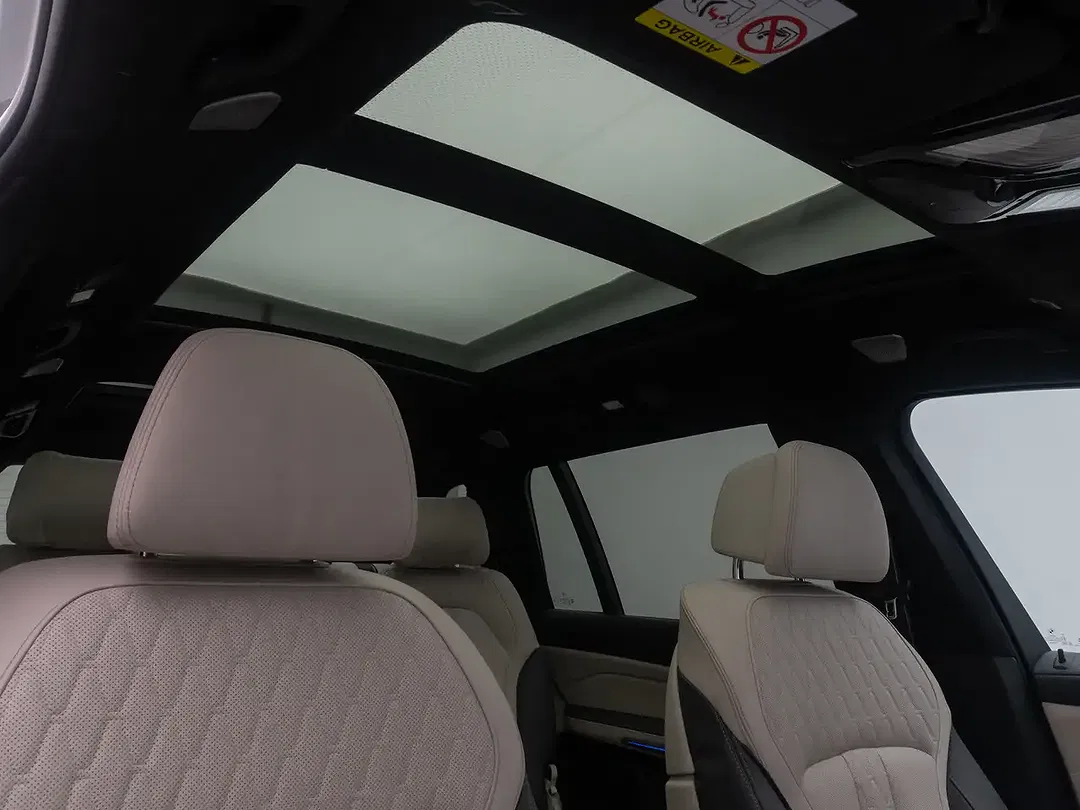BMW X7 M Individual - Thumbnail 31