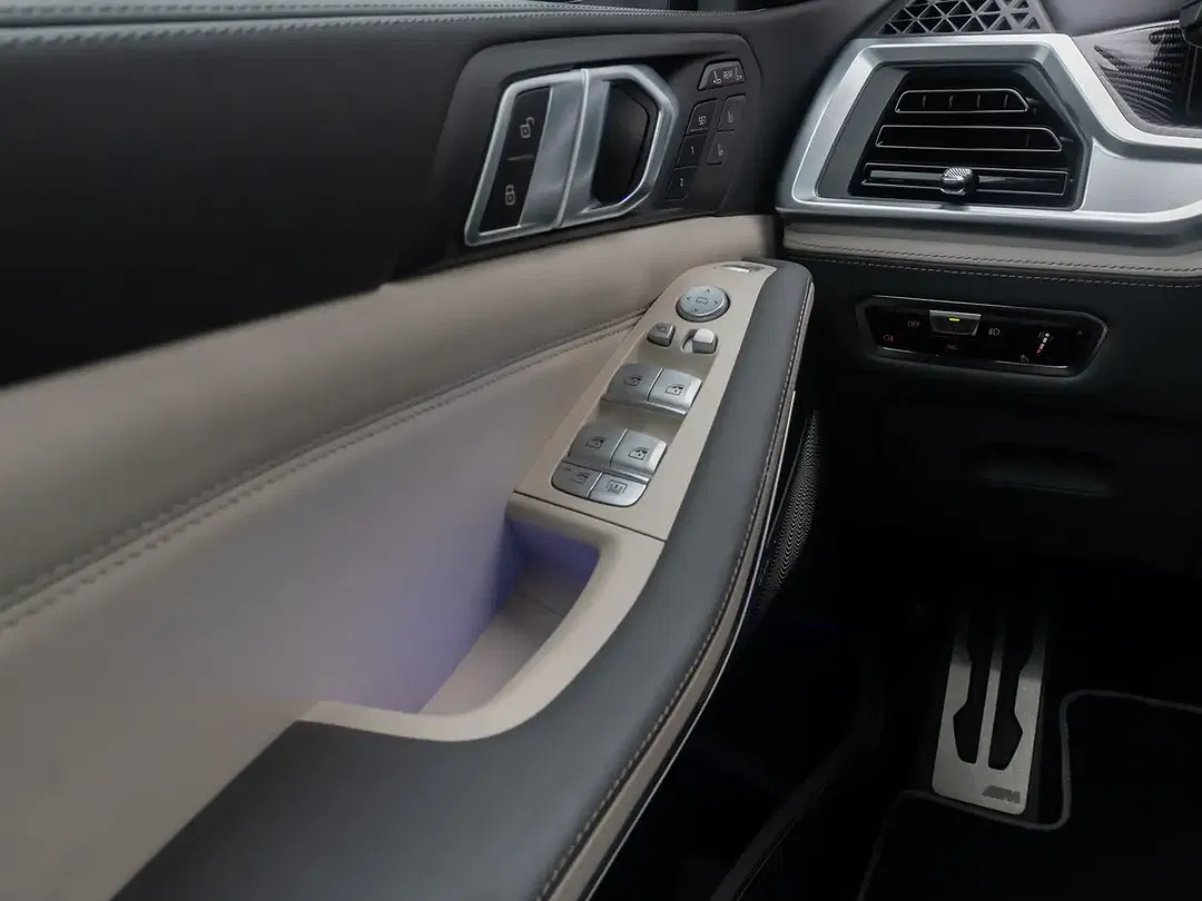 BMW X7 M Individual - Thumbnail 35