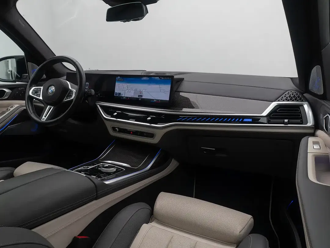 BMW X7 M Individual - Thumbnail 41