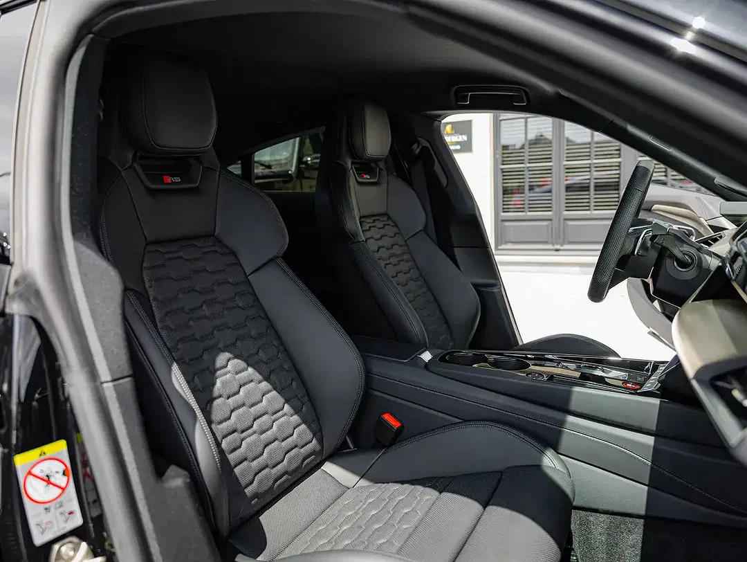 Audi RS e-tron GT quattro Matrix LED - Thumbnail 11