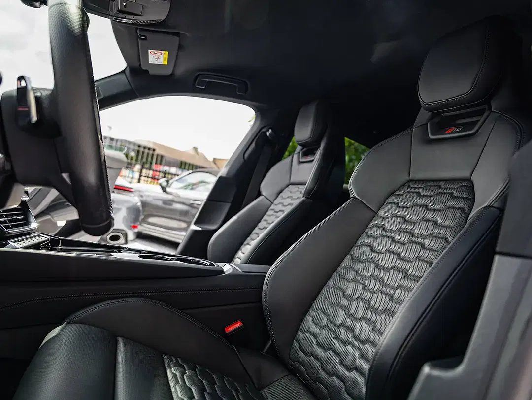 Audi RS e-tron GT quattro Matrix LED - Thumbnail 12