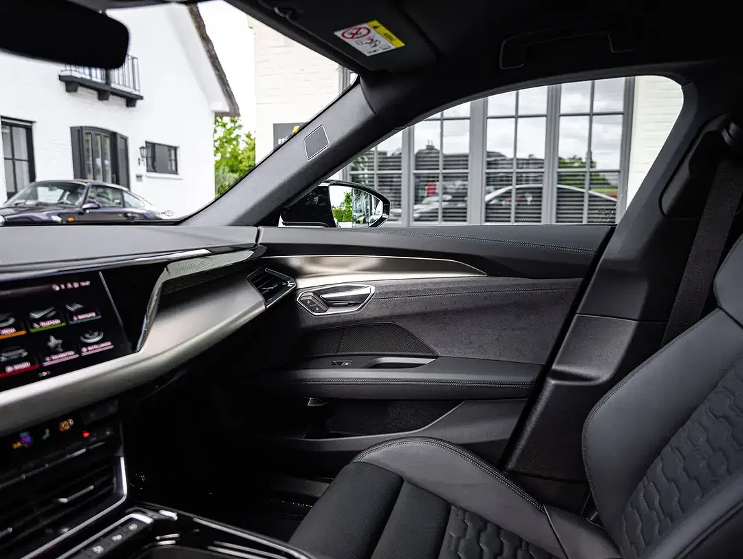 Audi RS e-tron GT quattro Matrix LED - Thumbnail 13