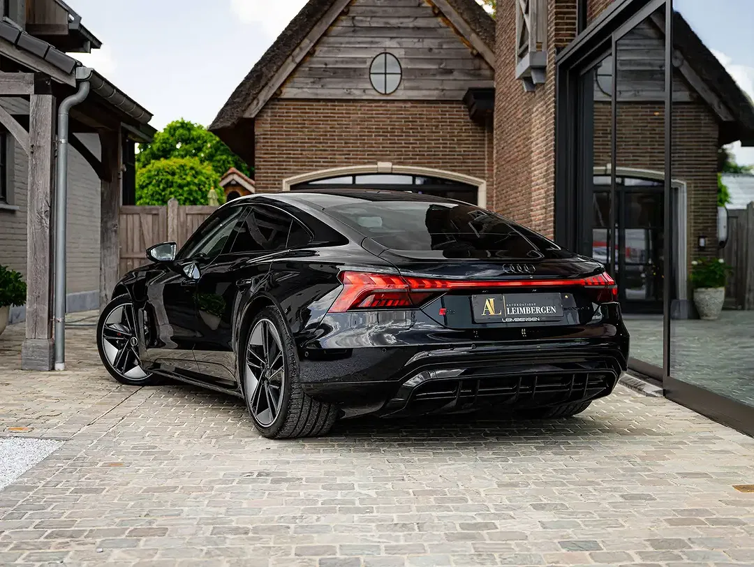 Audi RS e-tron GT quattro Matrix LED - Thumbnail 4