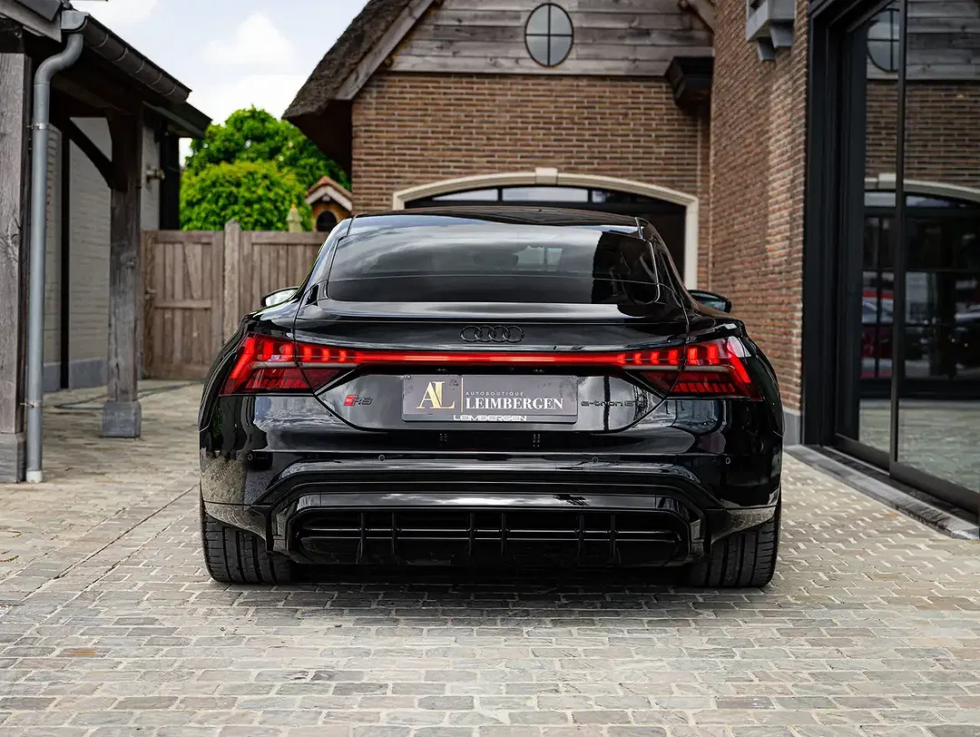 Audi RS e-tron GT quattro Matrix LED - Thumbnail 5