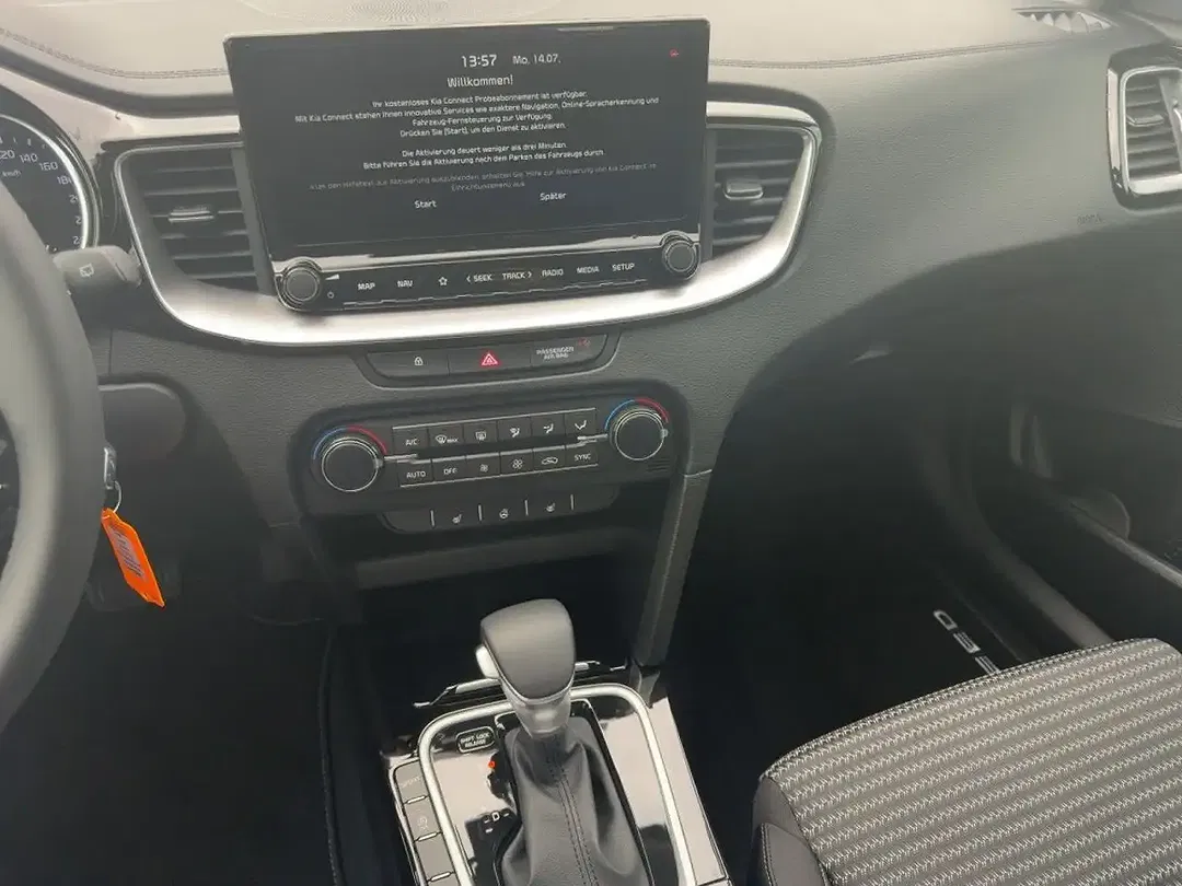 Kia Ceed / cee'd 1.5 T-GDI DCT Vision - Thumbnail 11