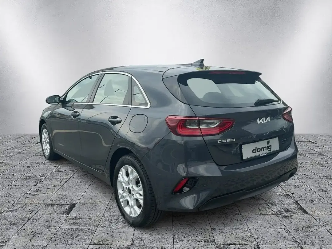 Kia Ceed / cee'd 1.5 T-GDI DCT Vision - foto 2