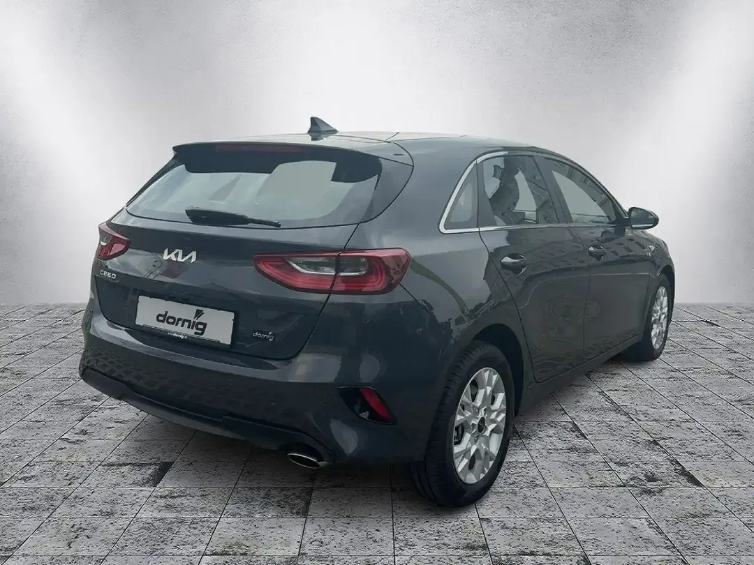 Kia Ceed / cee'd 1.5 T-GDI DCT Vision - Thumbnail 3