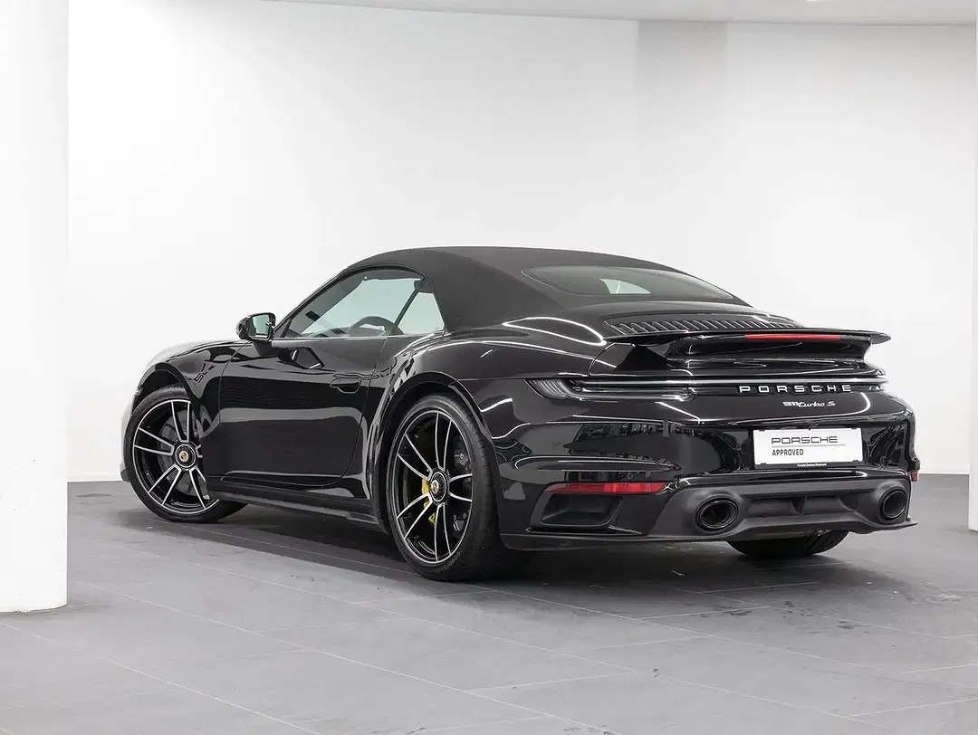 Porsche 911 Turbo S Cabriolet - Thumbnail 7