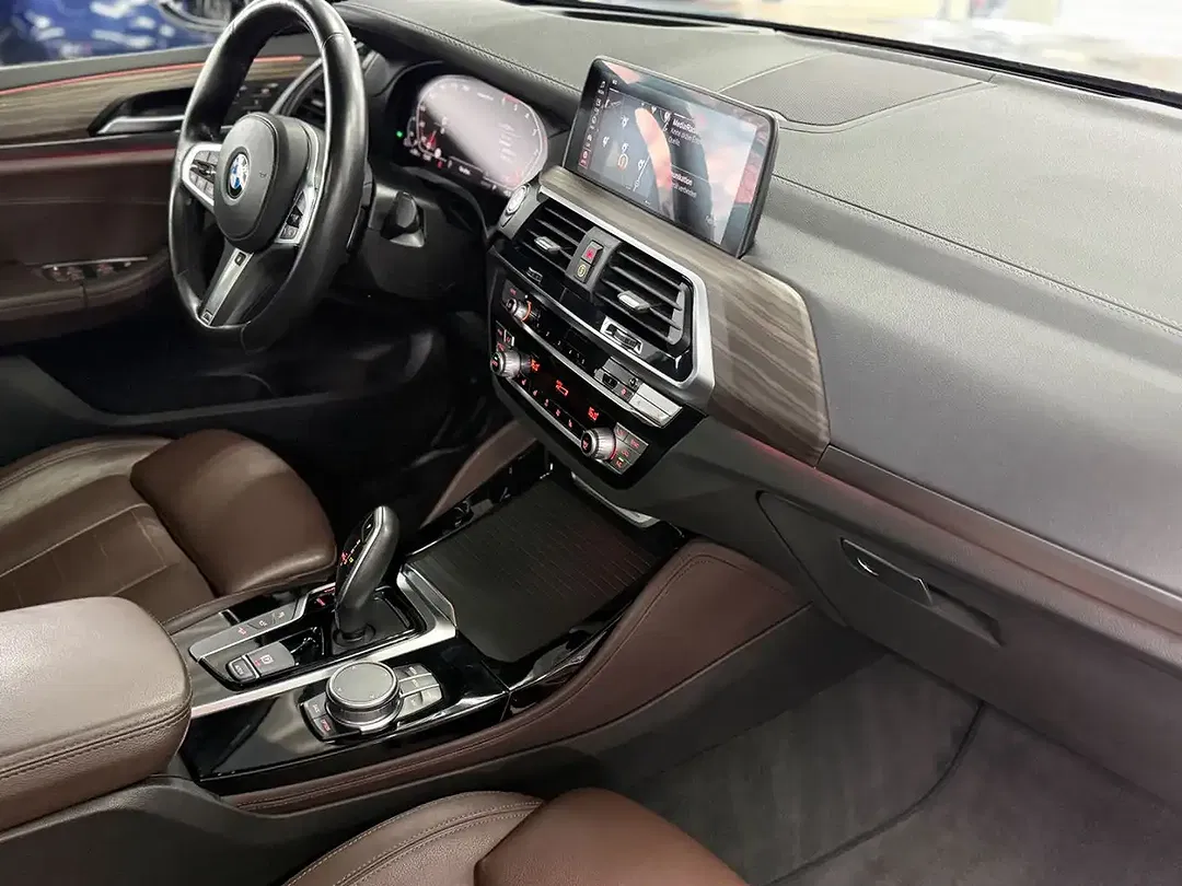 BMW X4 M - Thumbnail 14