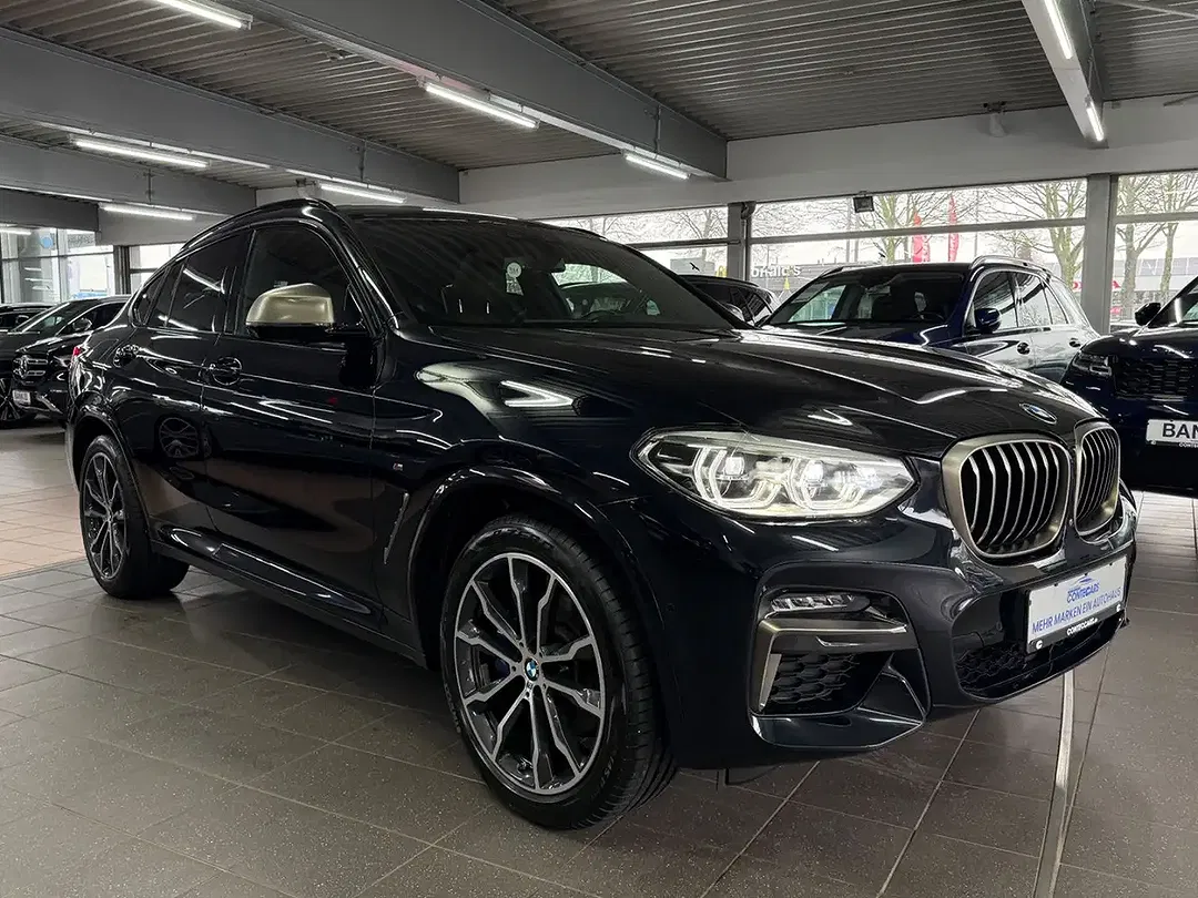 BMW X4 M - Thumbnail 2