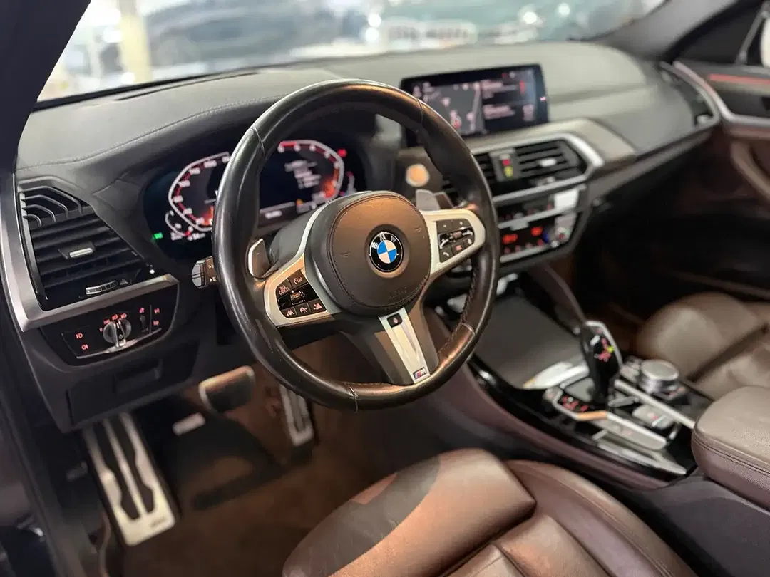 BMW X4 M - Thumbnail 22