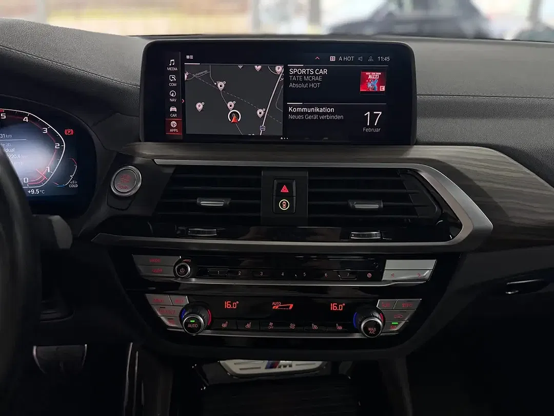 BMW X4 M - Thumbnail 32
