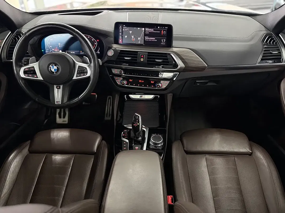 BMW X4 M - Thumbnail 36