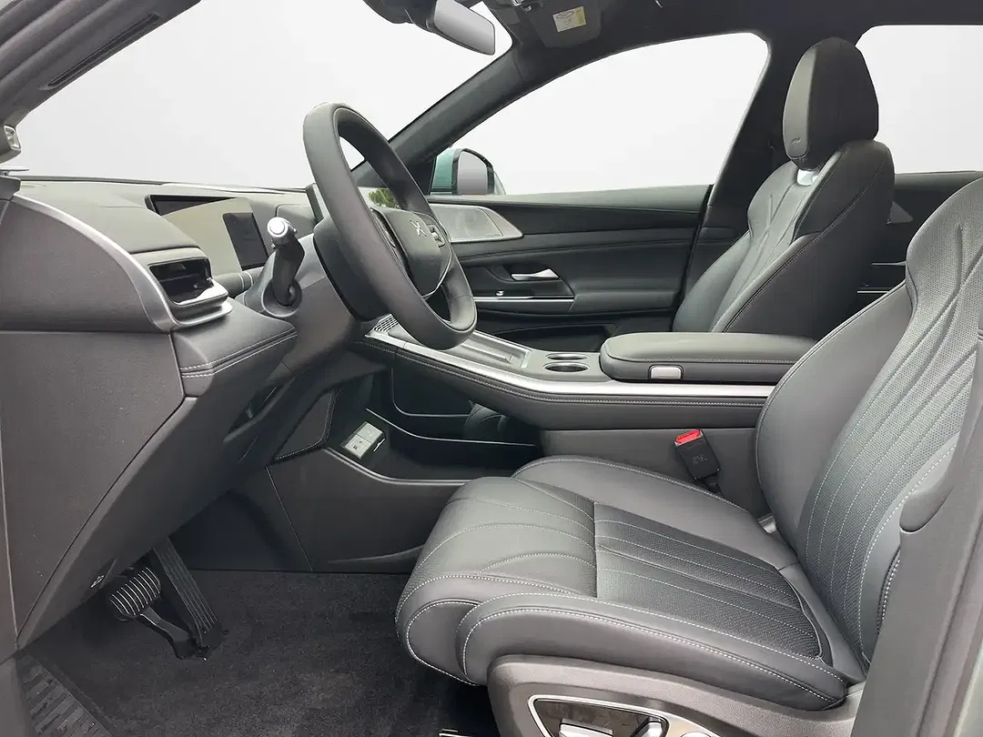 Xpeng G9 AWD Performance Premium - Thumbnail 6