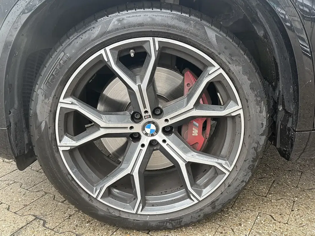 BMW X5 xDrive M Sport - Thumbnail 28