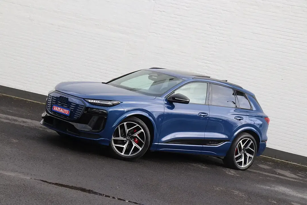 Audi SQ6 e-tron Edition One - Thumbnail 12