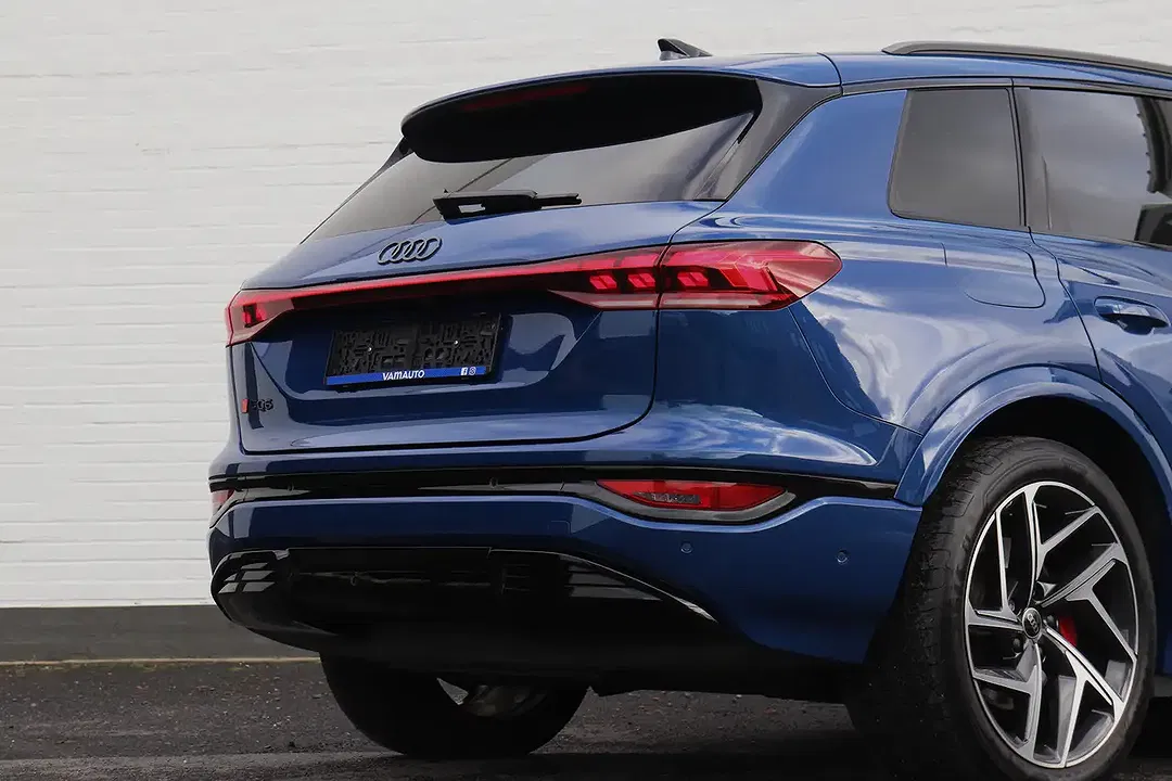 Audi SQ6 e-tron Edition One - Thumbnail 13