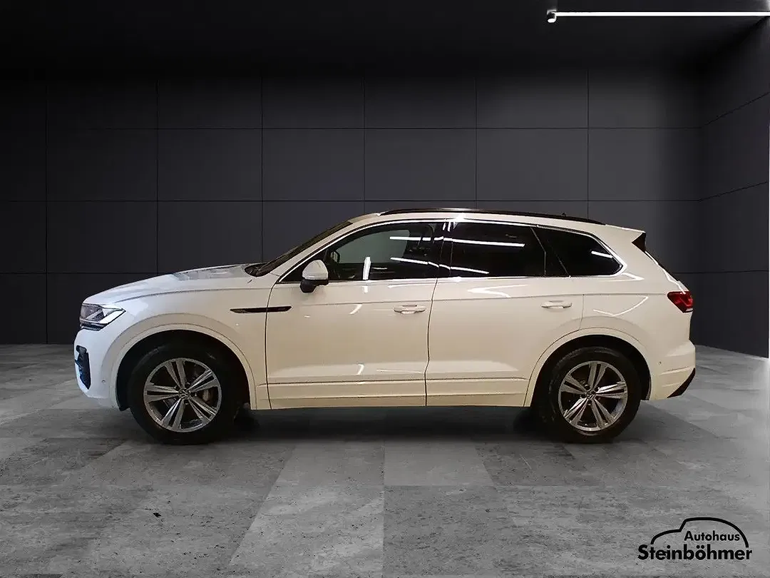 Volkswagen Touareg R-Line - Thumbnail 3