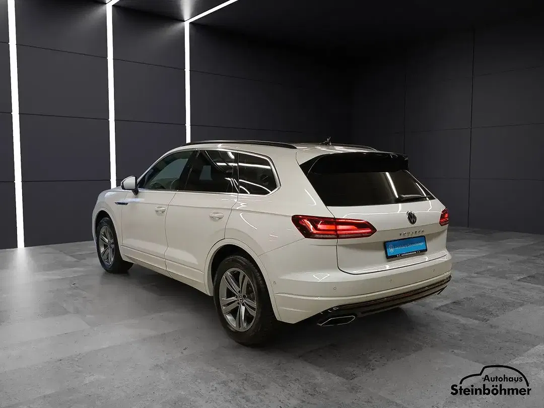 Volkswagen Touareg R-Line - Thumbnail 4