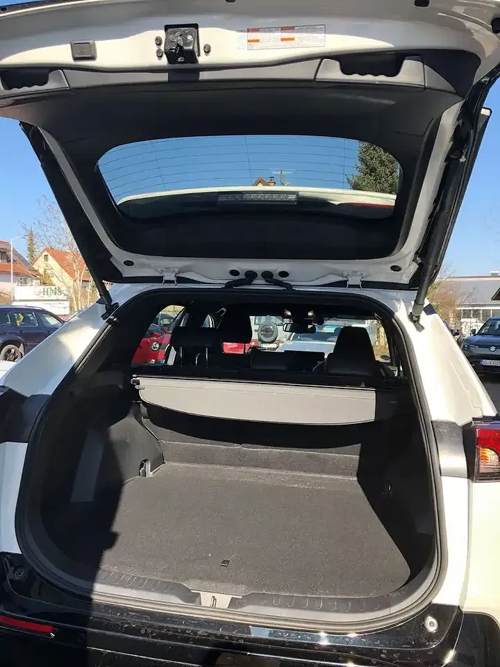 Suzuki Across Hybrid Comfort+ - Thumbnail 10