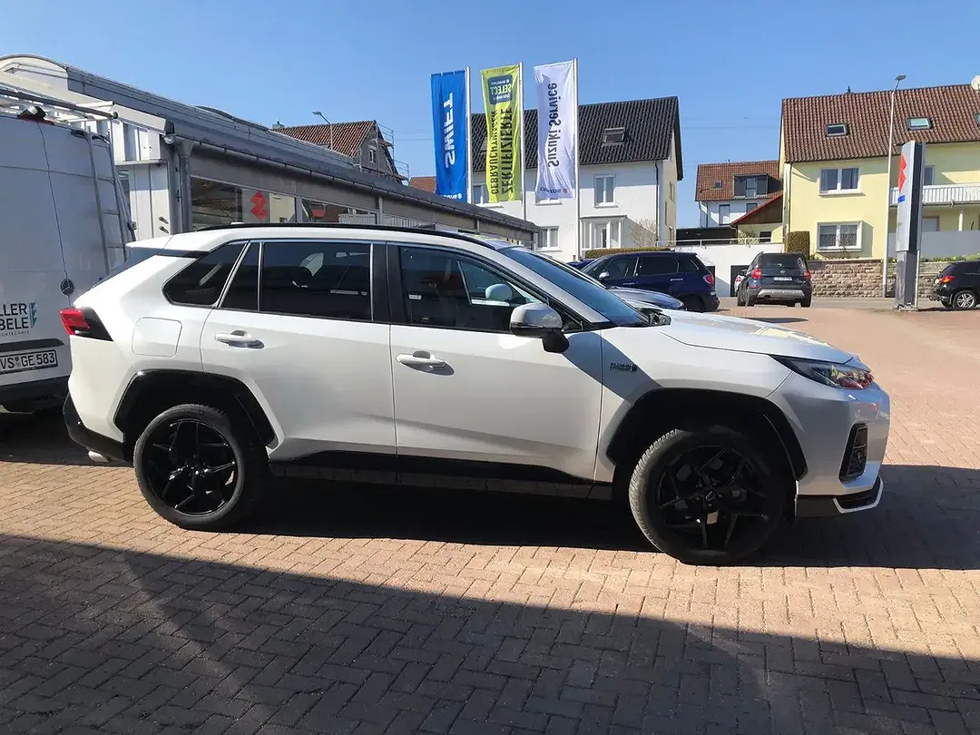 Suzuki Across Hybrid Comfort+ - Thumbnail 5