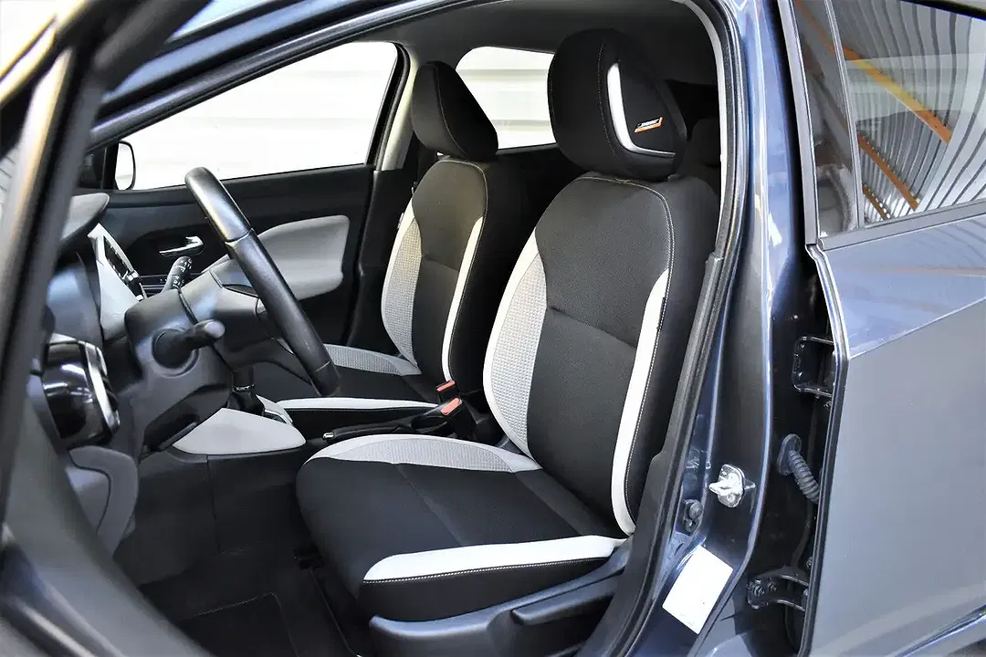Nissan Micra Tekna - Thumbnail 8