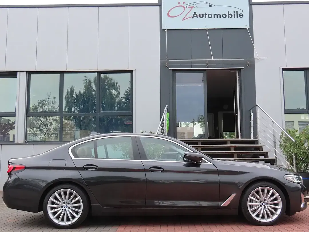 BMW 530 - Thumbnail 11