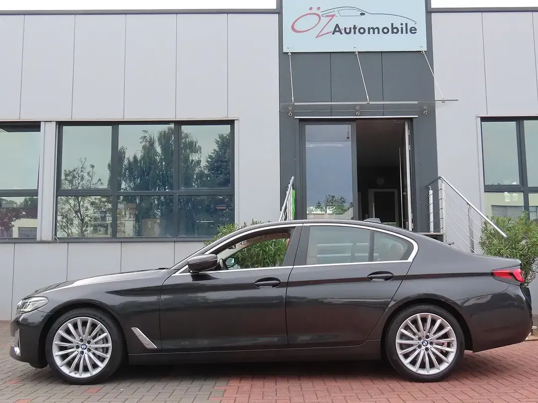 BMW 530 - Thumbnail 12