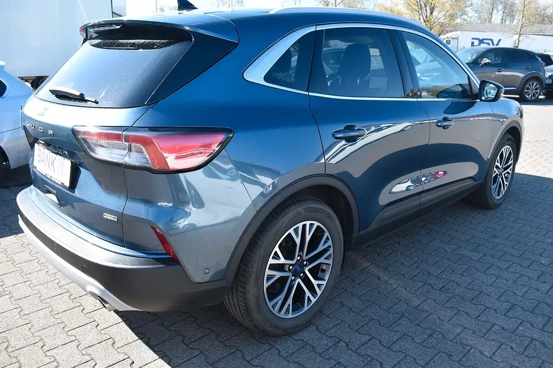 Ford Kuga PHEV Titanium - Thumbnail 4
