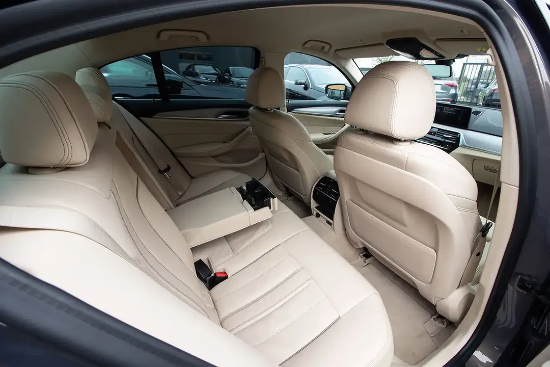 BMW 530 Sport Line - Thumbnail 7