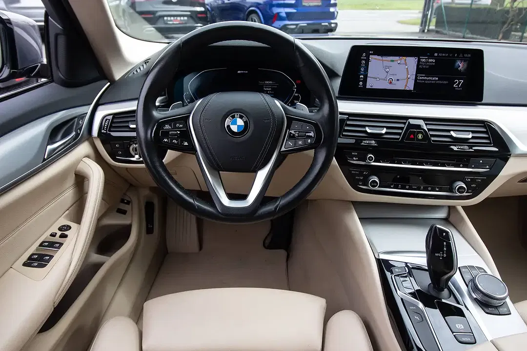 BMW 530 Sport Line - Thumbnail 10