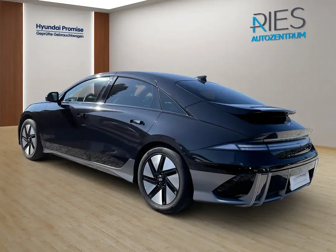 Hyundai IONIQ 6 UNIQ - Thumbnail 4