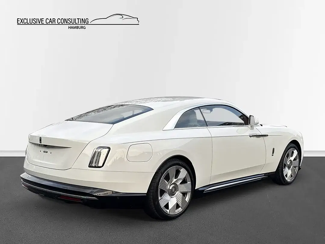 Rolls-Royce Spectre - Thumbnail 6